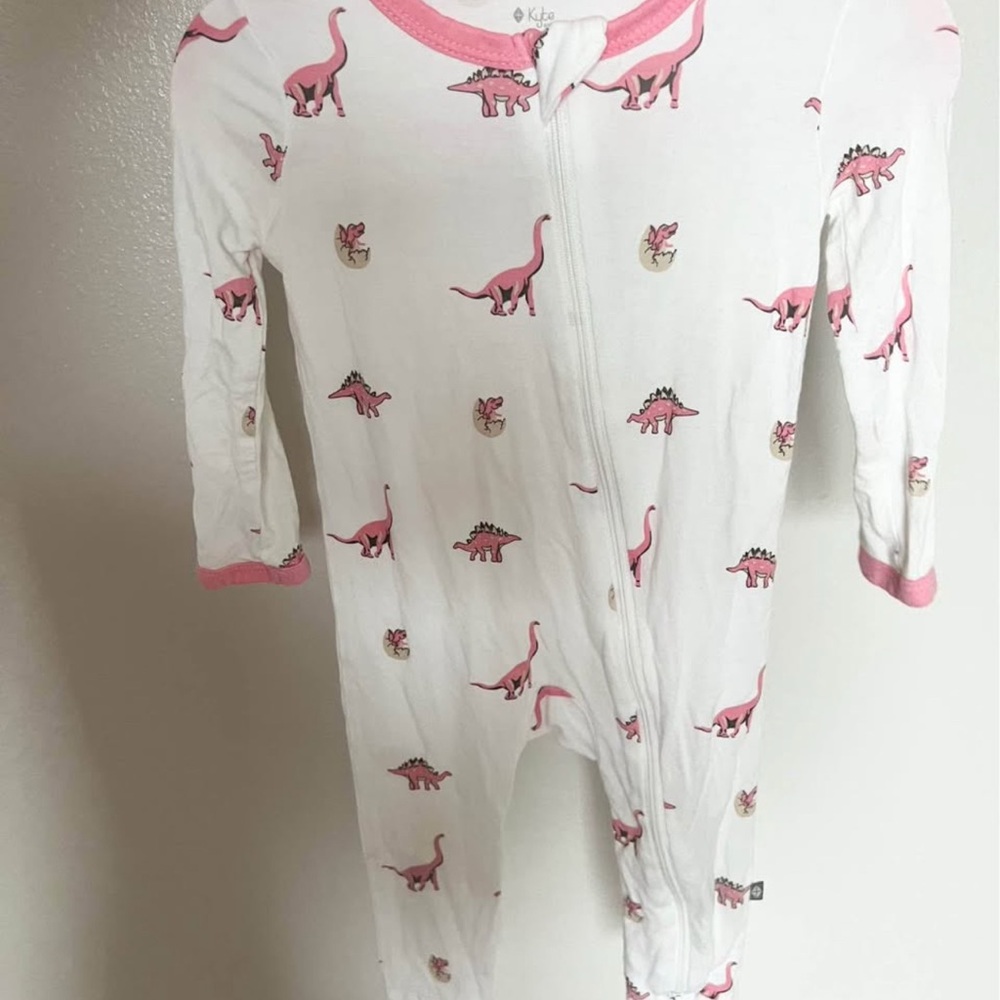 Kyte BABY Jurassic Rose print